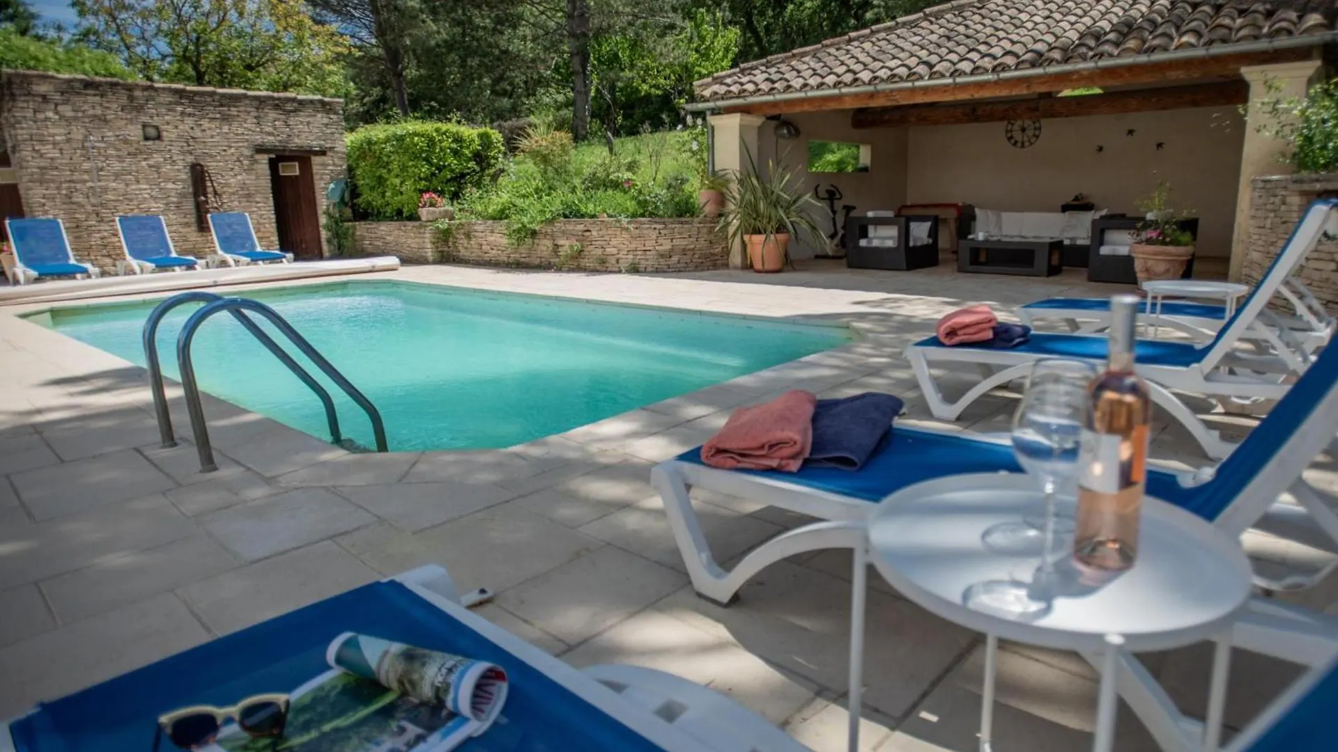 Le Grand Liodrey Villa Céreste Semesterbostad