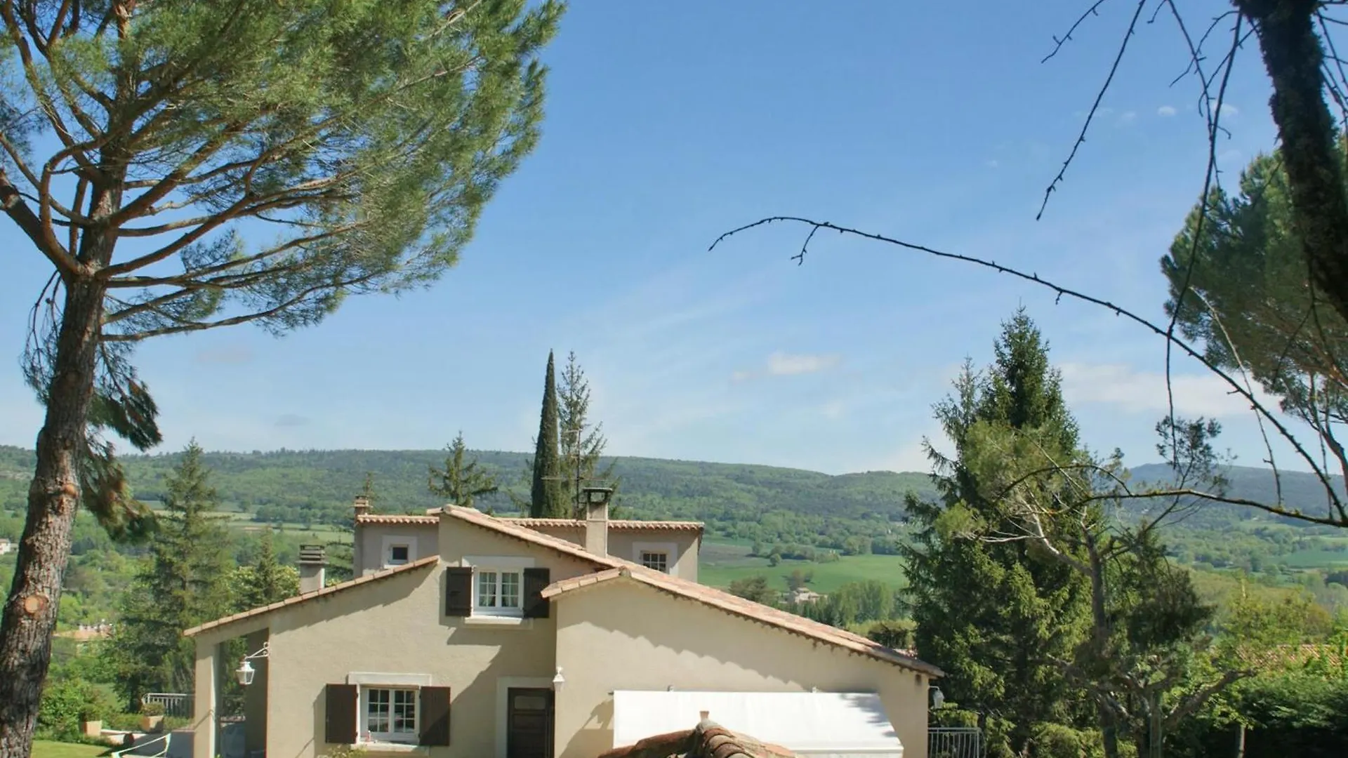 Le Grand Liodrey Villa Cereste 0*,
